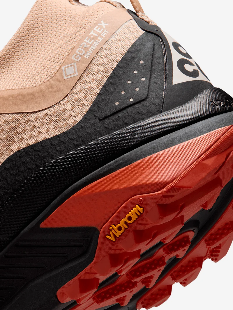 ACG Zegama Trail GORE-TEX 'Linen Black Lt Orewood Brown'