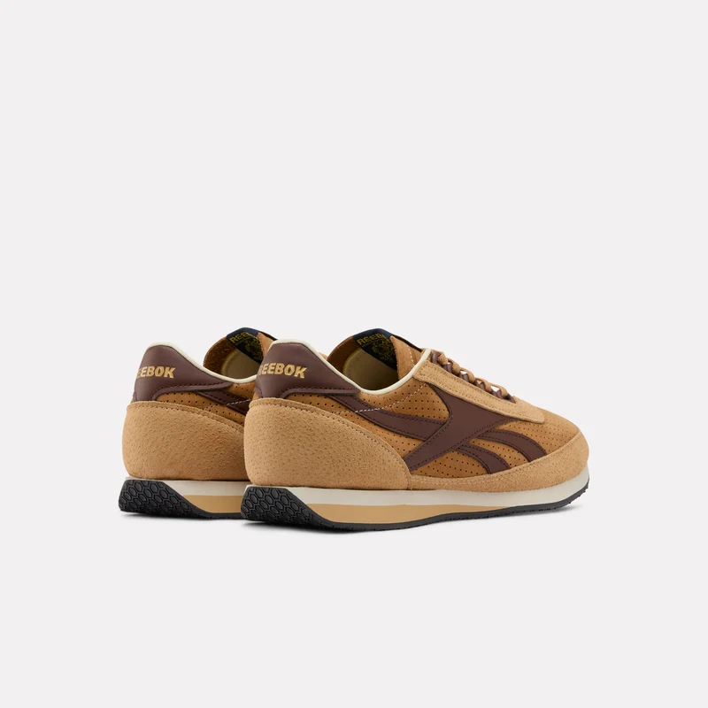Camargue Trainers
