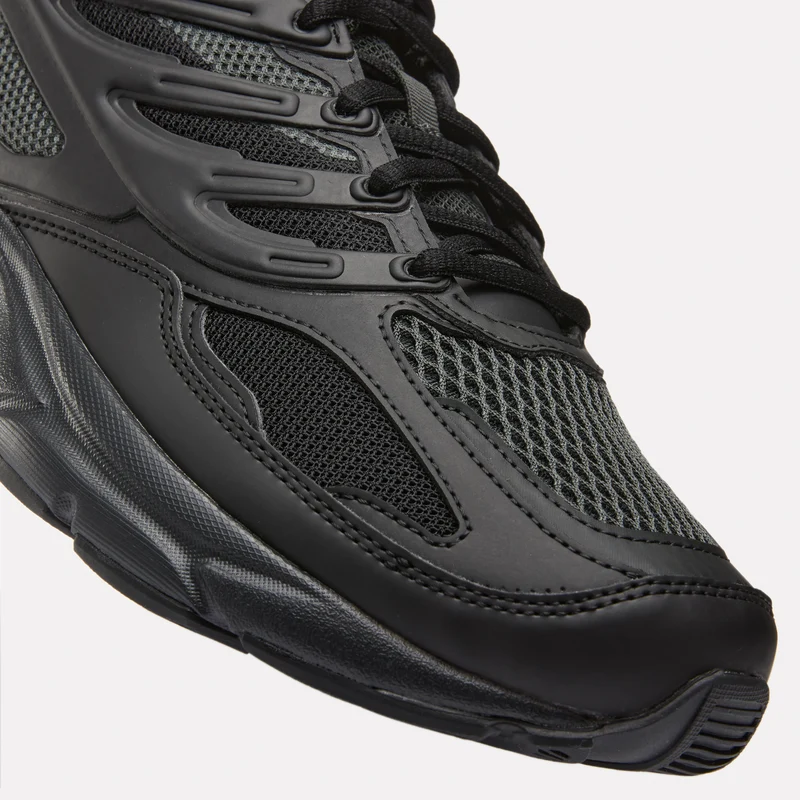 Premier Road Control Sneakers