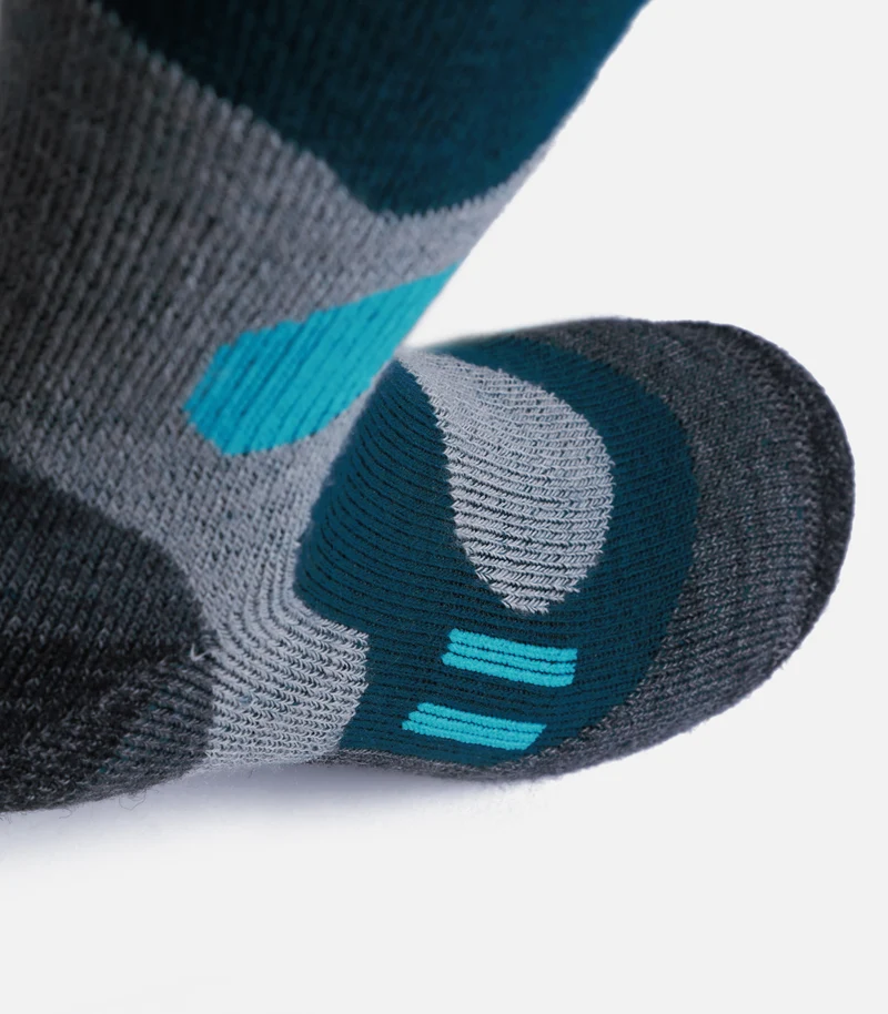 WARM SOCKS Outlet
