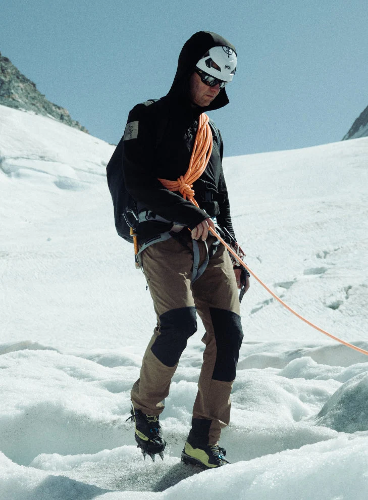 FUNKTIONALE MOUNTAIN-PRO-MIDLAYER