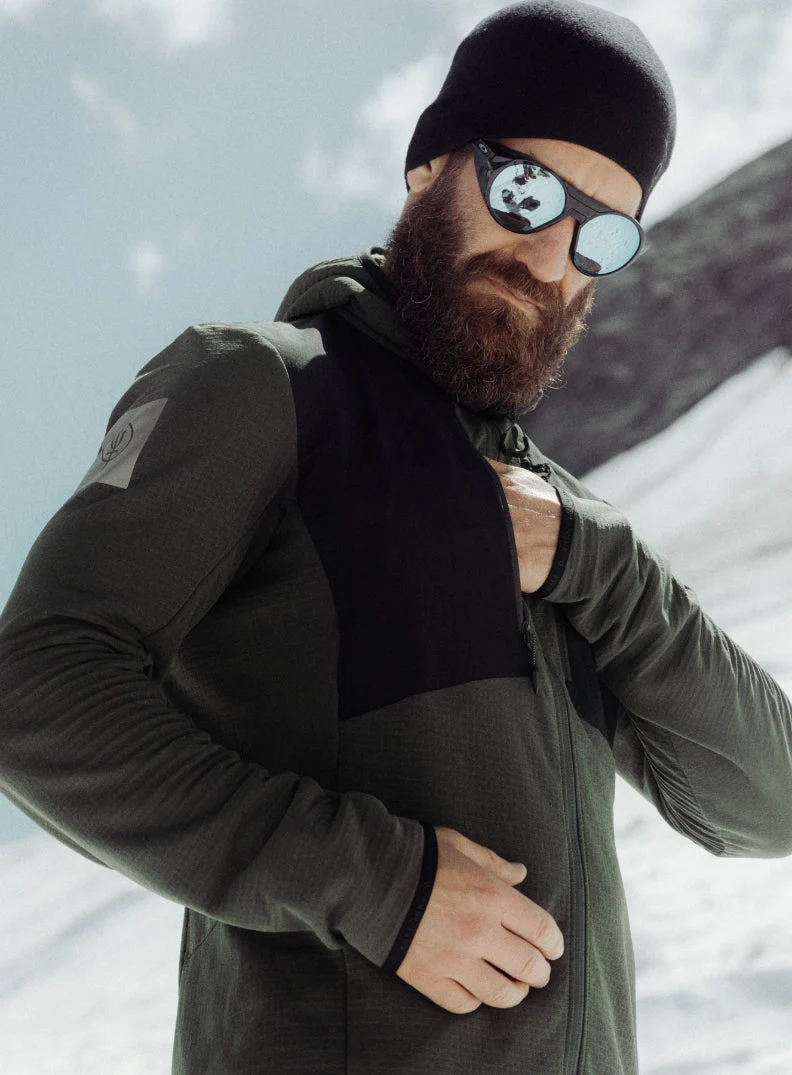 FUNKTIONALE MOUNTAIN-PRO-MIDLAYER