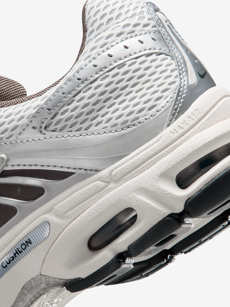 Air Max Moto 2K 'Platinum Tint Metallic Silver'