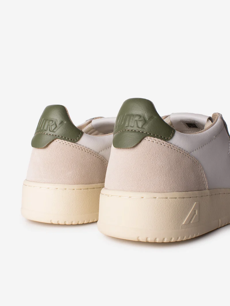 M Medalist Low in pelle bianca con suede e talloncino verde