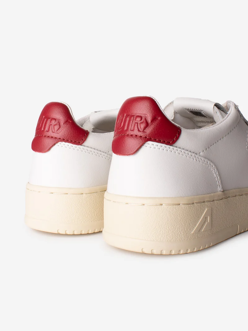 M Medalist Low in pelle bianca e talloncino rosso