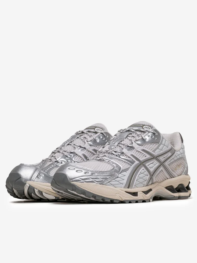 Gel-Nimbus 10.1 'White Airy Blue'