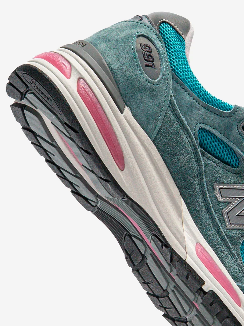 Made in UK 991v2 'Porcelain Green'