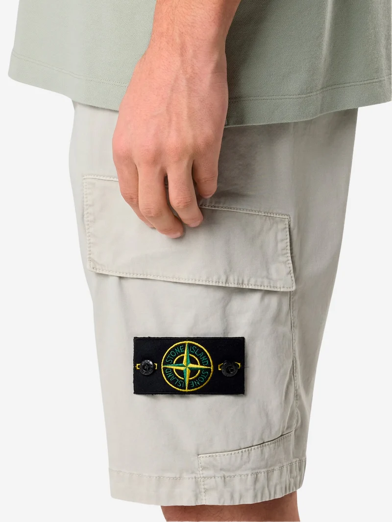Shorts cargo grigi slim con cuciture asimmetriche ed effetto old