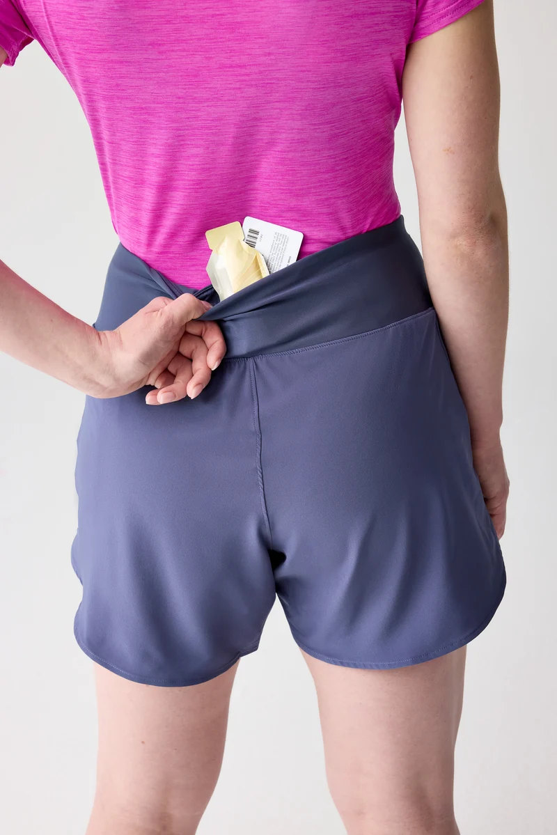 Lady Chaser 5" 2-in-1 Short 2.0