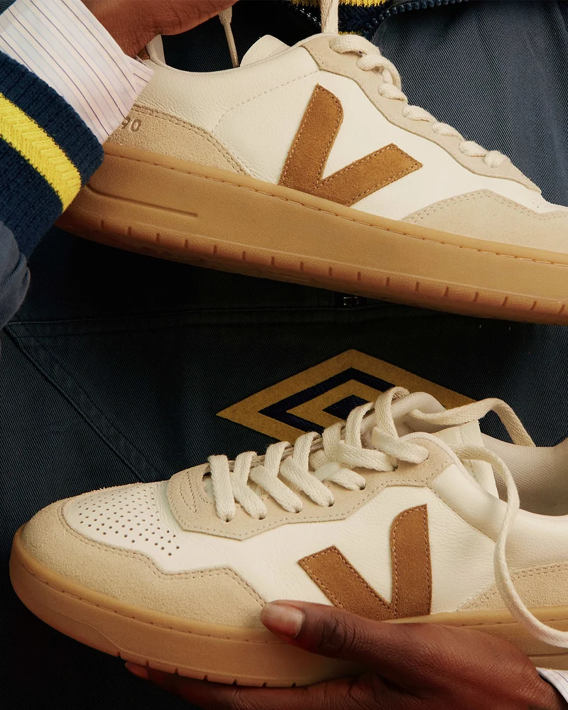 Veja V-90 O.T. Leather Pure Camel / Almond Natural
