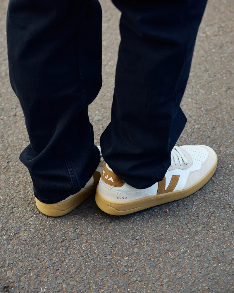 Veja V-90 O.T. Leather Pure Camel / Almond Natural