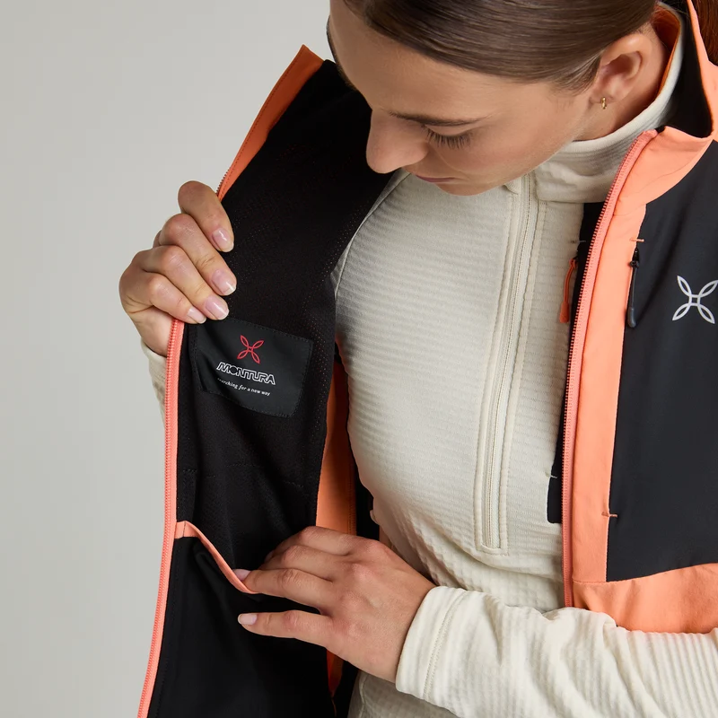 PEAK VEST WOMAN