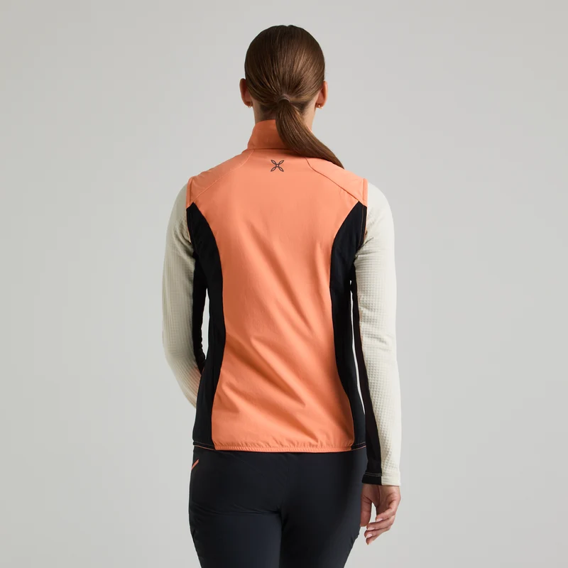 PEAK VEST WOMAN