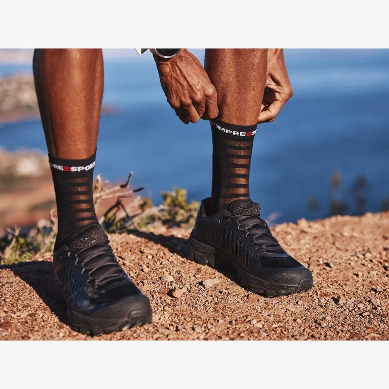 Compressport Pro Racing Socks Run V4.0 Ultralight High