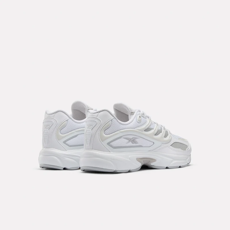 Premier Road Control Sneakers
