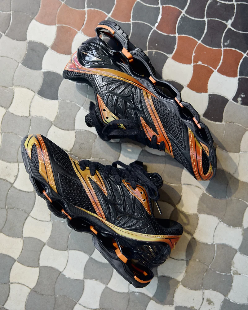 Mizuno Wave Prophecy LS Black Sand / Black / Autumn Sunset