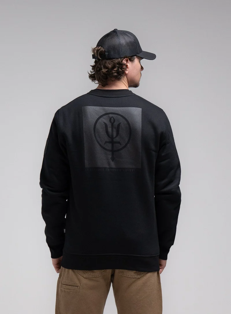 INSIGNIA-PULLOVER MIT SCHWARZEM PRINT