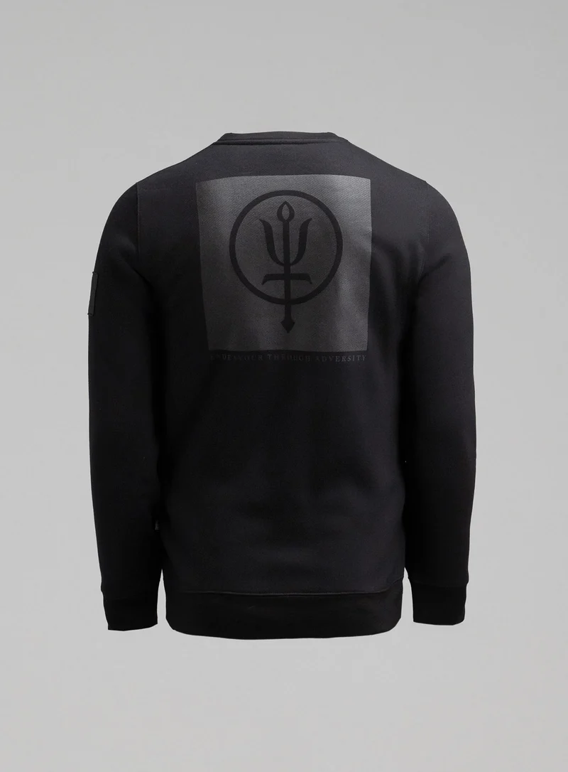 INSIGNIA-PULLOVER MIT SCHWARZEM PRINT