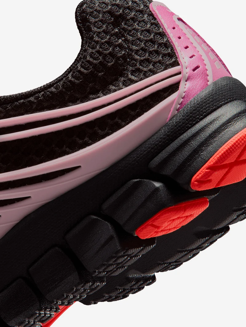W Zoom Skylon 11 'Black Light Magenta'