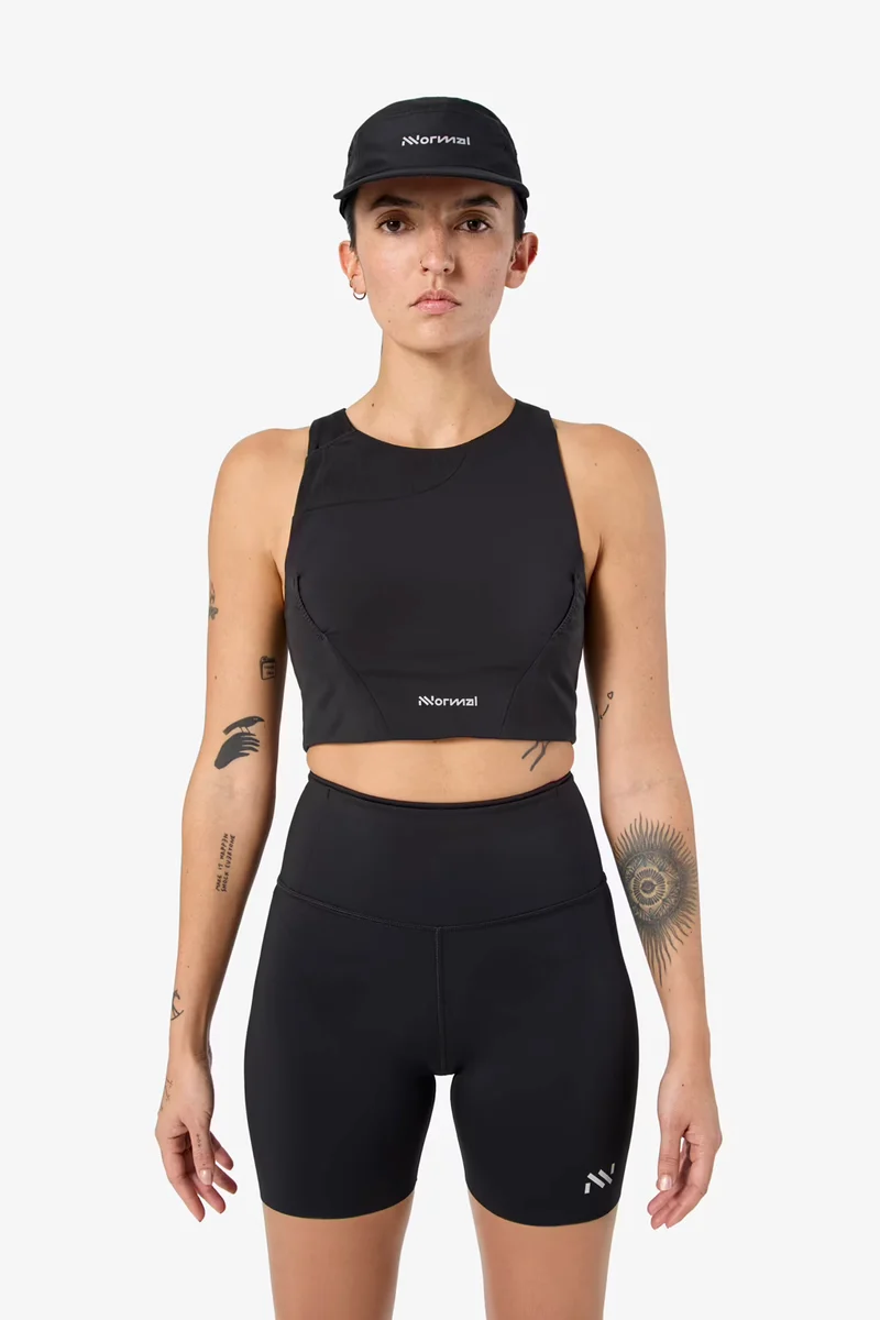 NNormal Trail Crop Top 02