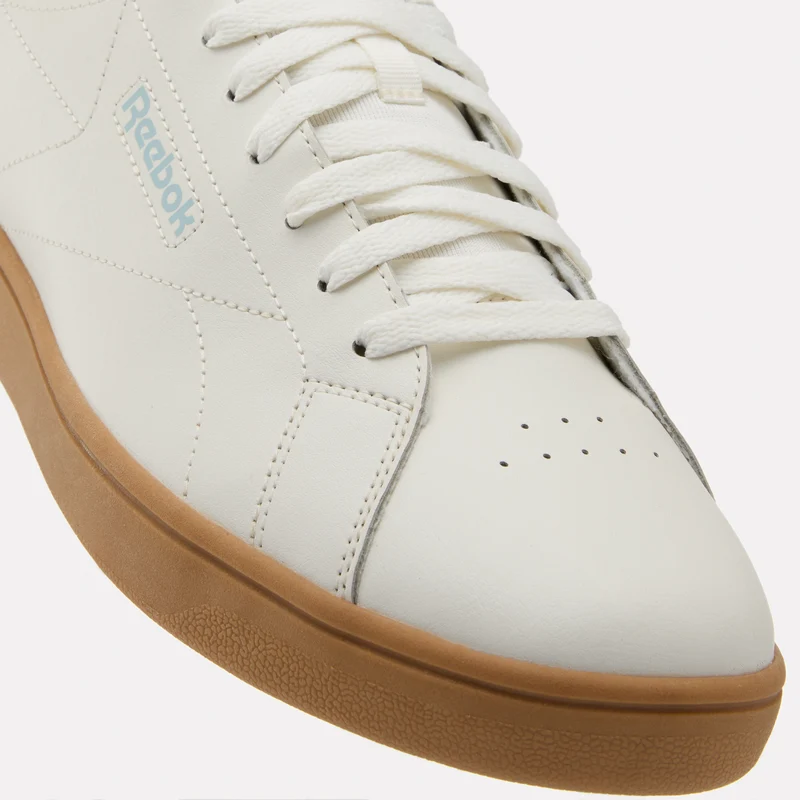 Court Clean Sneakers