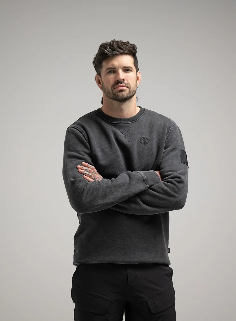 INSIGNIA-PULLOVER MIT ACID-WASCHUNG