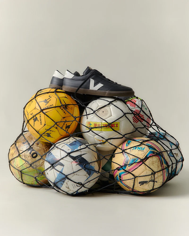 Veja Panenka O.T. Leather Black / White