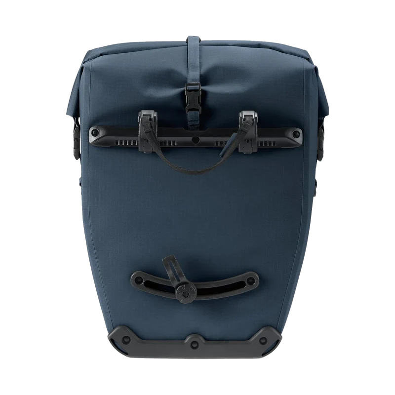 Deuter Visby 25+5 Black, geräumige Fahrradtasche für Alltag, Pendeln und Touren