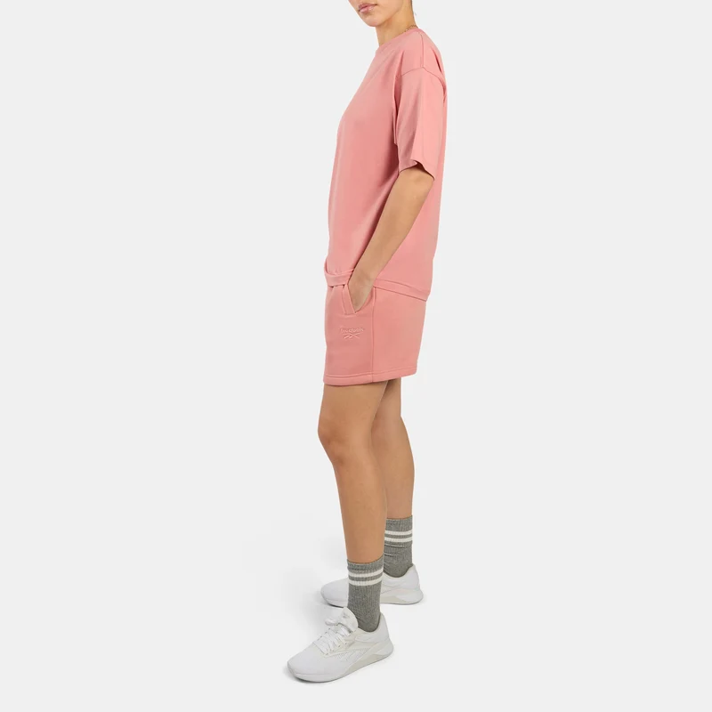 Wardrobe Essentials Women's T-Shirt