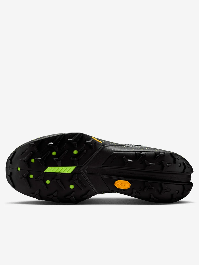 Kiger 10 'Black Volt Ice' trail running