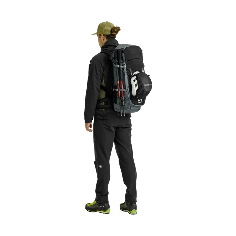 Ortovox Traverse 40 Black