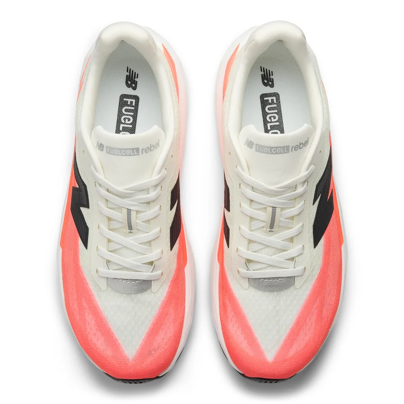 NEW BALANCE FuelCell Rebel v5 Lightweight Laufschuh