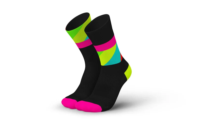 Ultralight Strides Black Pink Canary