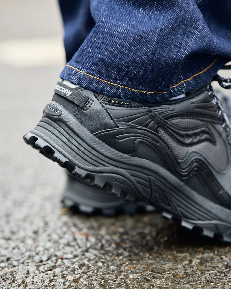 Saucony Grid Aura X Gore-Tex Black