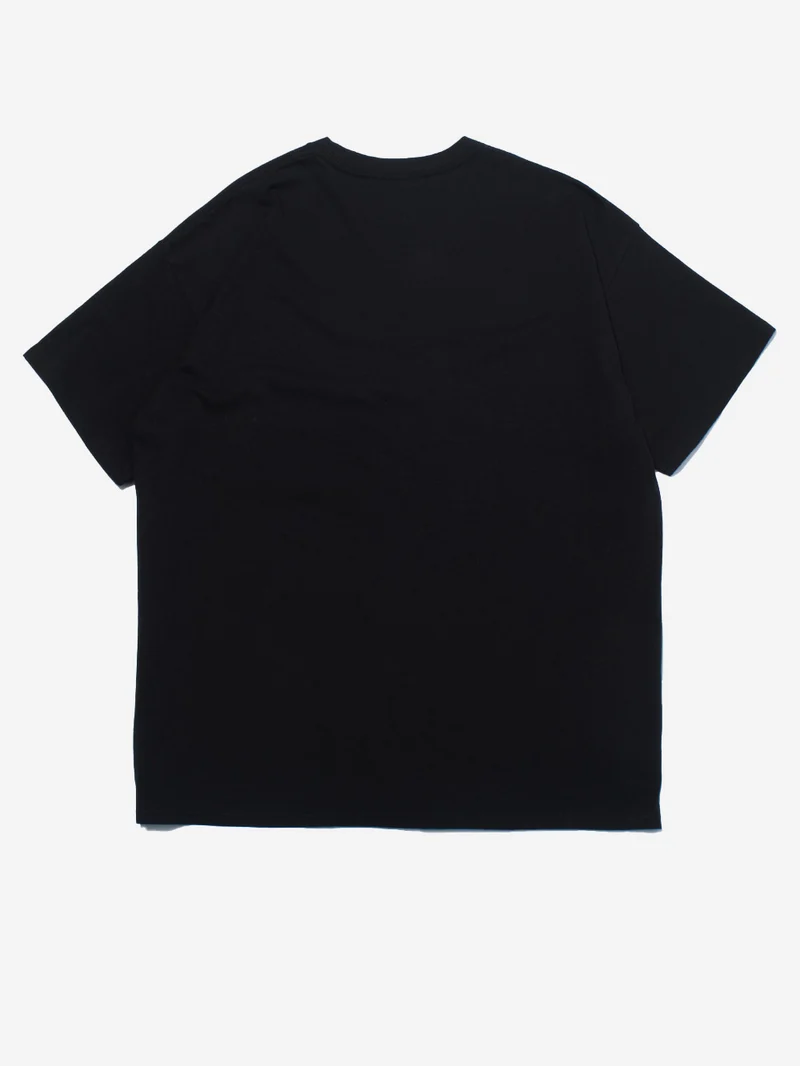 T-shirt nera con logo distorto