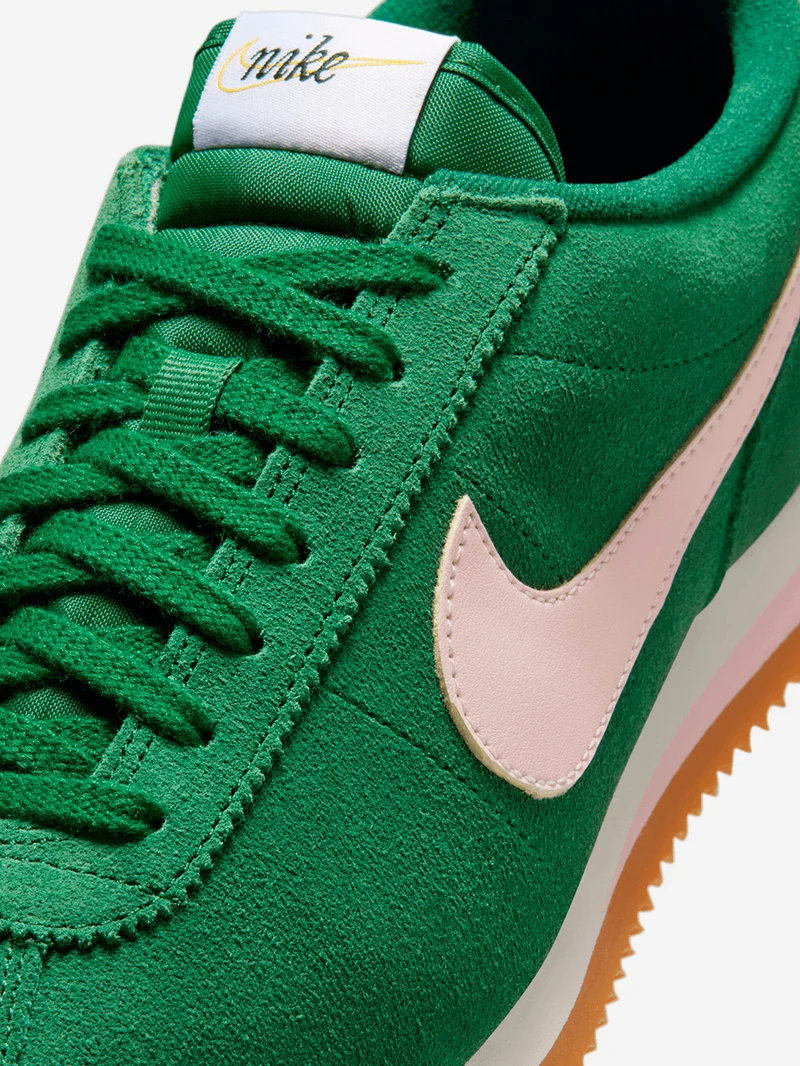 W Cortez in pelle verdi e rosa