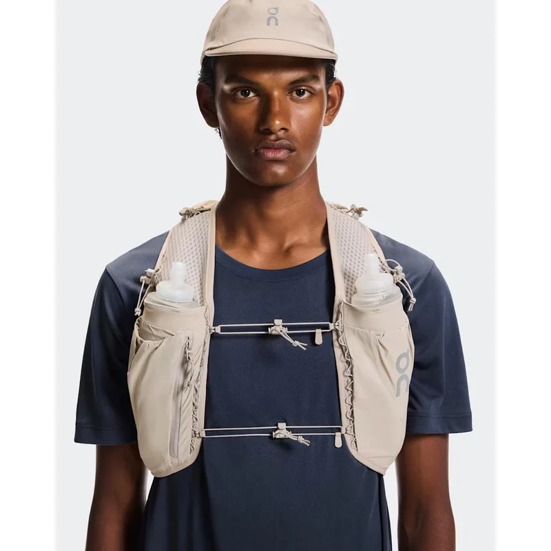 ON Trail Running Weste Ultra Vest Pro Fog