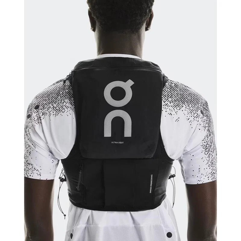 ON Trail Running Weste Ultra Vest Pro Black