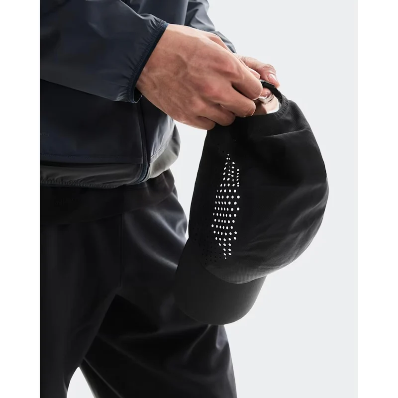 ON Lightweight Cap Black