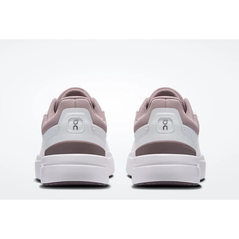 ON The Roger Advantage Women white heron