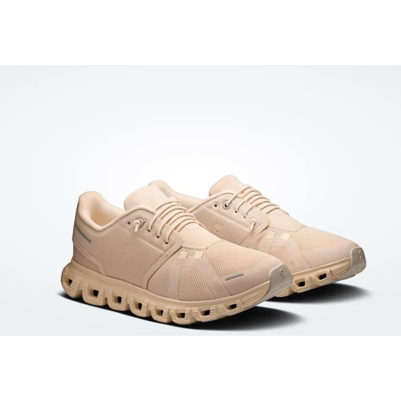 ON Cloud 6 Women sand
