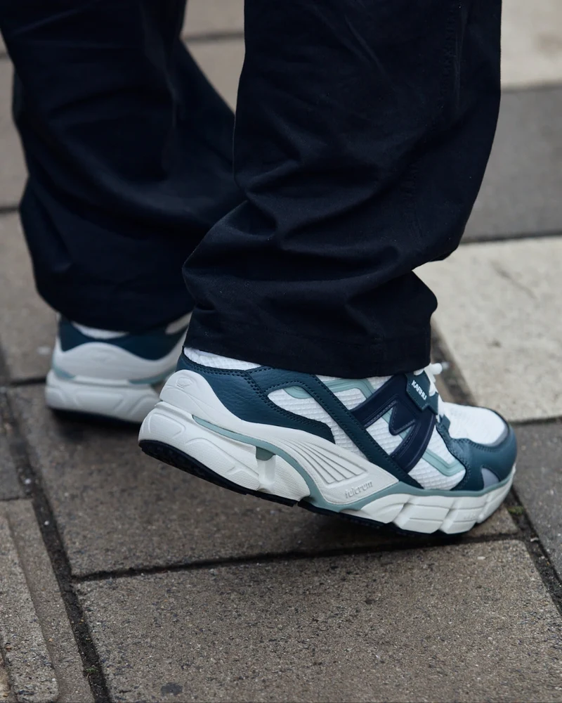 Karhu Super Fulcrum Stormy Weather / India Ink F860013