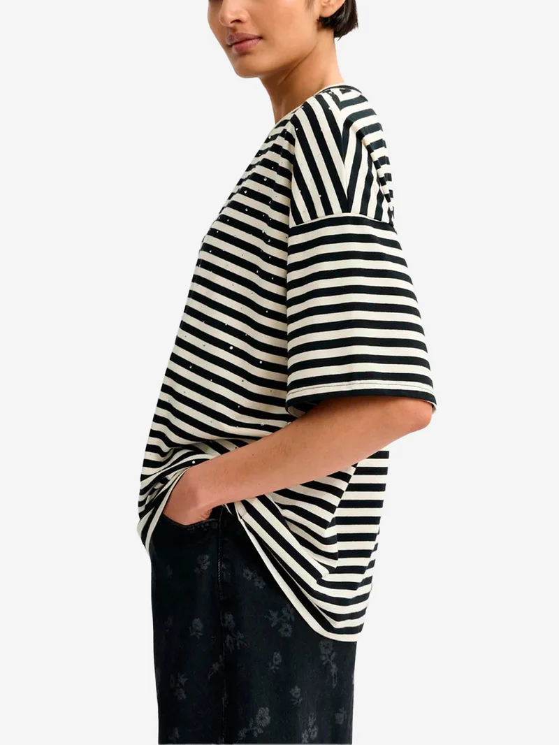 T-shirt oversize in cotone a righe bianche e nere impreziosita da strass