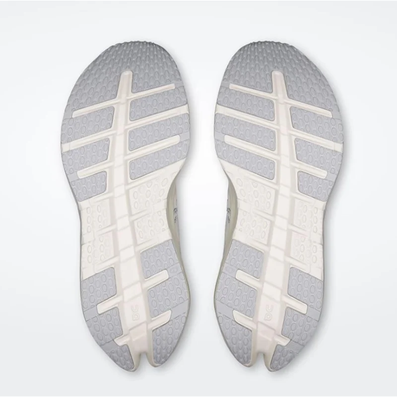 ON Cloudrunner 3 Wide Women white ivory