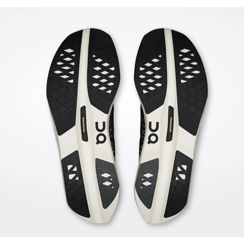 ON Cloudboom Volt Men white black