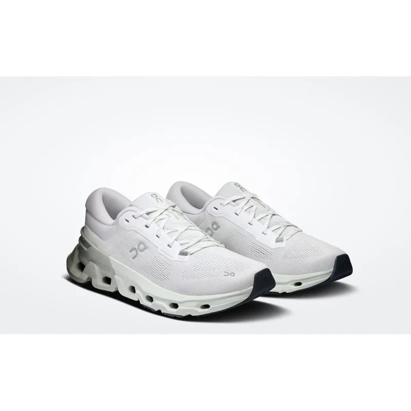 ON Cloudflyer 5 Men ivory tin