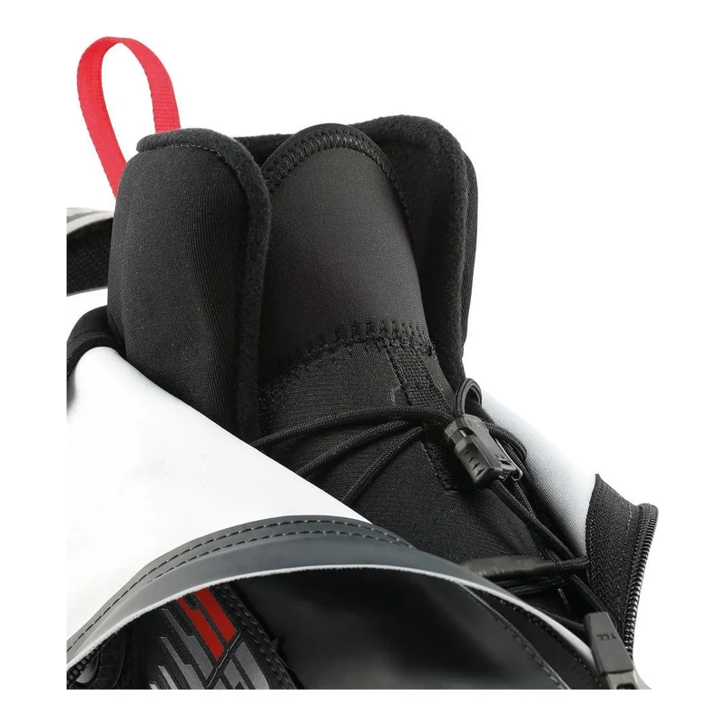 X-8 SKATE FW 000 40