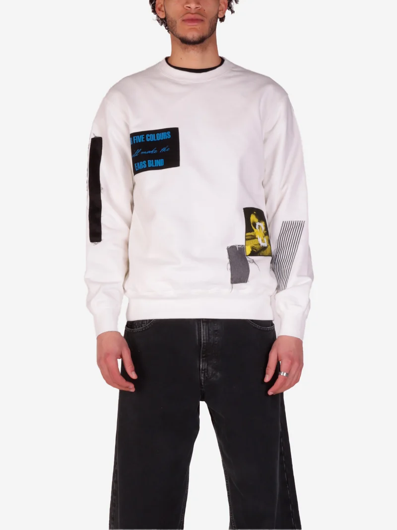 Pullover bianco con grafica e patchwork