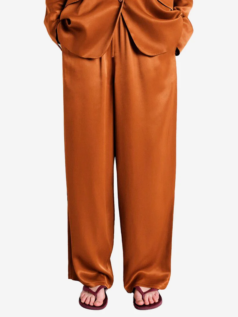 Pantaloni morbidi in viscosa cannella