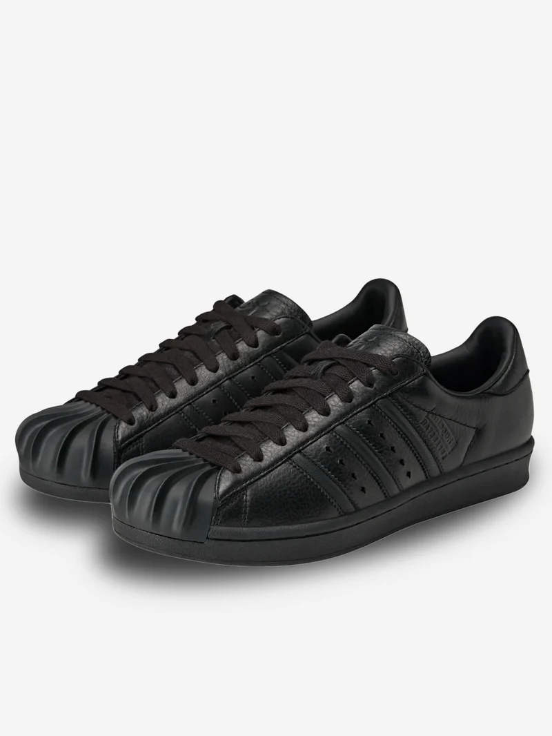Superstar Vintage nere x Thug Club